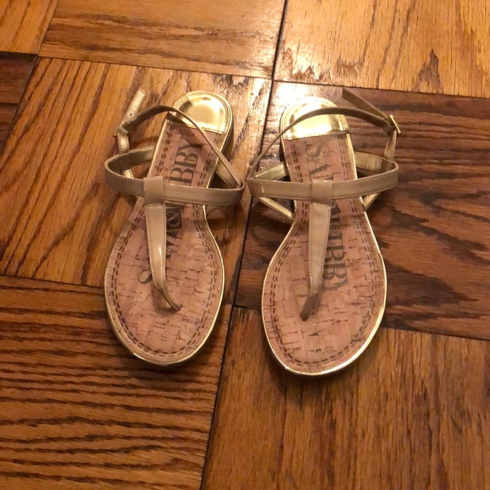 Nude thong sandals, size 8